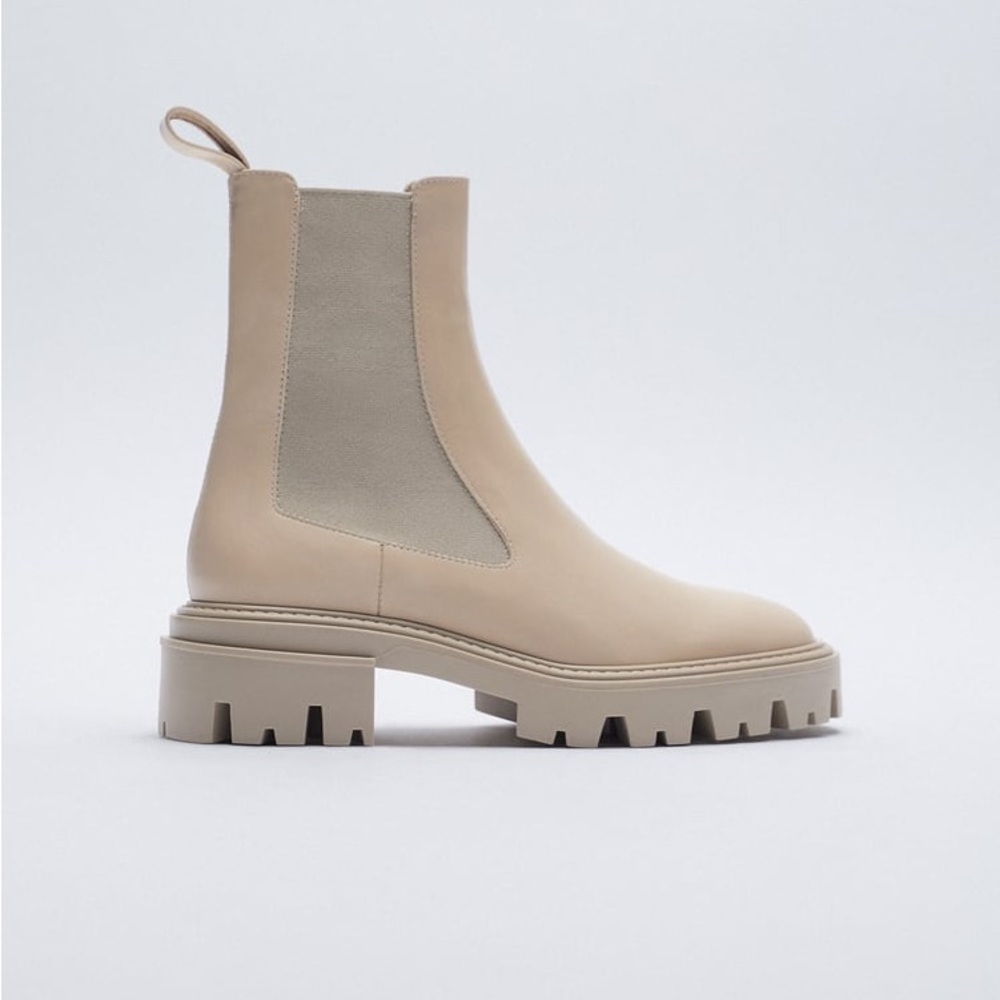 ZARA LEATHER FLAT ANKLE BOOTS WITH ELASTIC SIDE PANELS